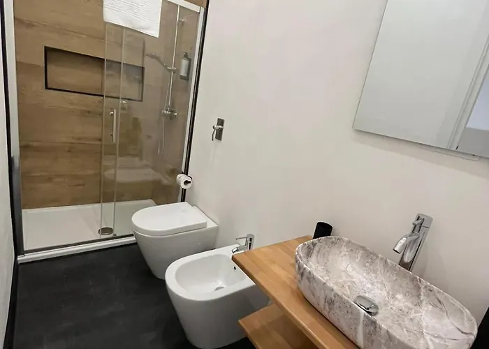 לינה וארוחת בוקר La Terrazza In Centro 4*